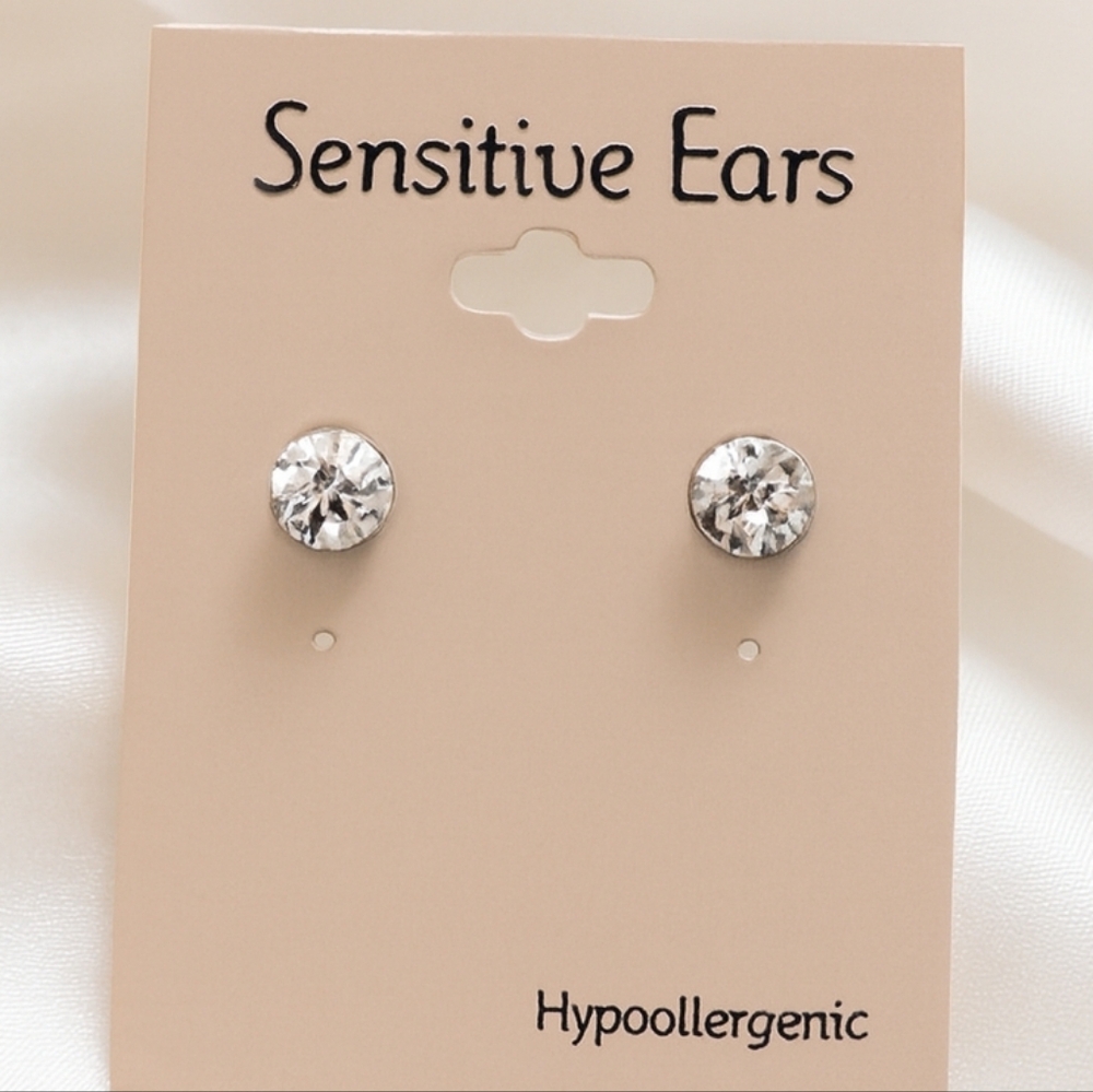 Hypoallergenic Crystal Stud Earrings – Dainty Sparkle Everyday Fashion Jewelry